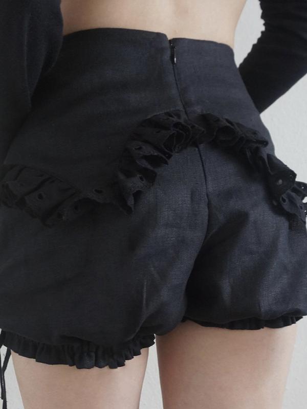 Lace Stitching Low-rise Slim-fitting Pleated Zipper Shorts -- YKIIY CLOTHING